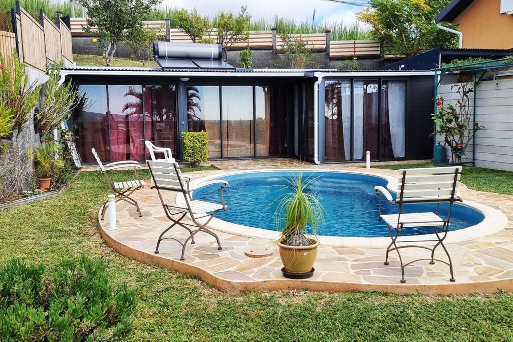 Bungalow Des Pensees Piscine Chauffee 28° Saint-Denis Exteriér fotografie